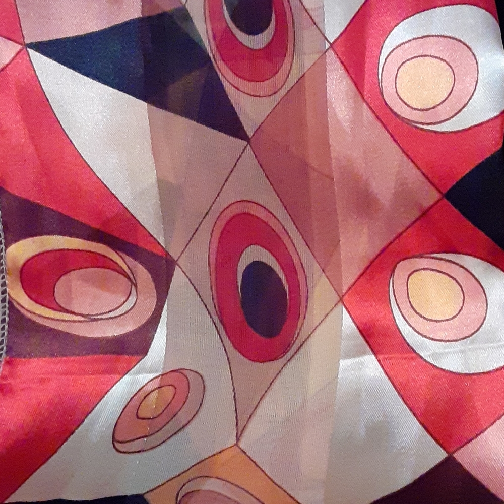 Scarf - Picture 2 of 4